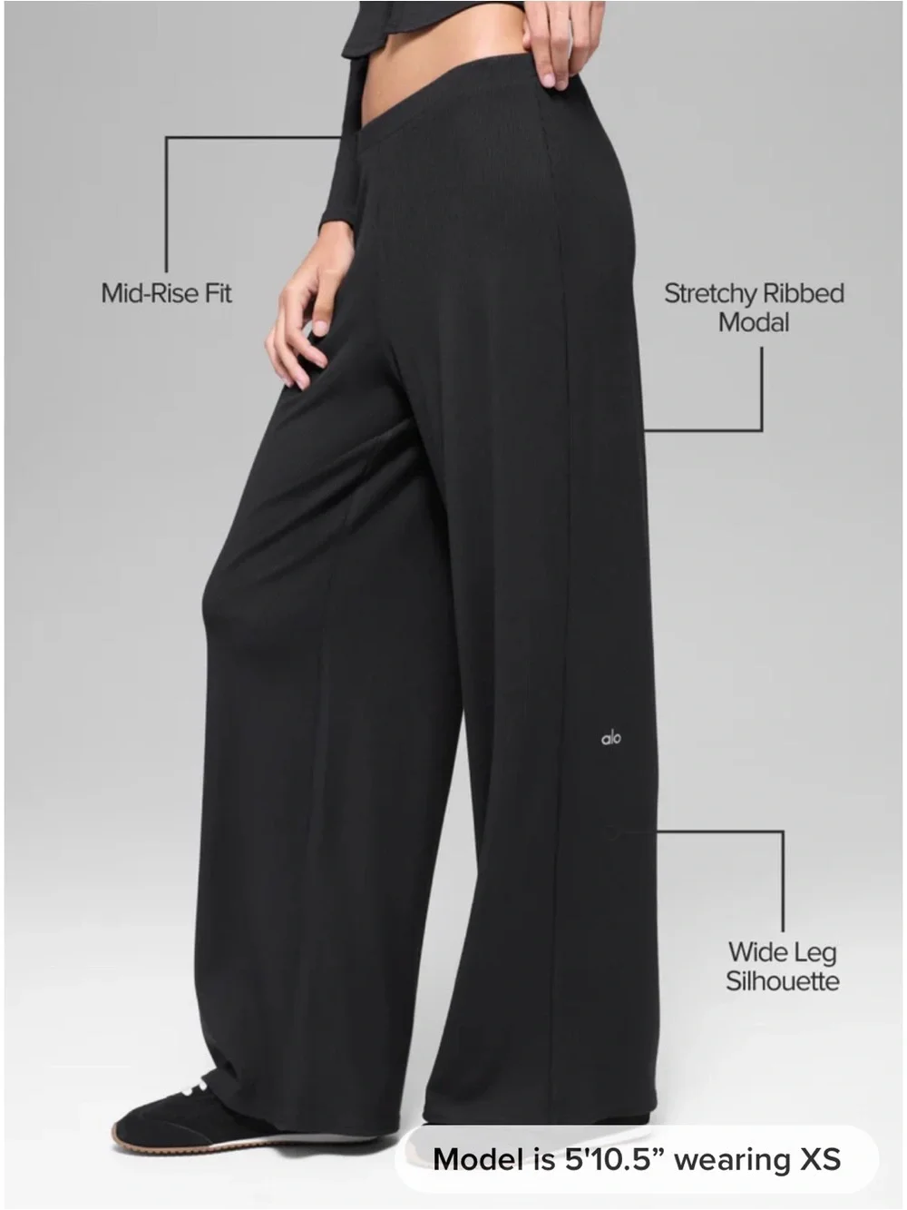 Alo Yoga Mid-Rise Dreamlight Straight Pant